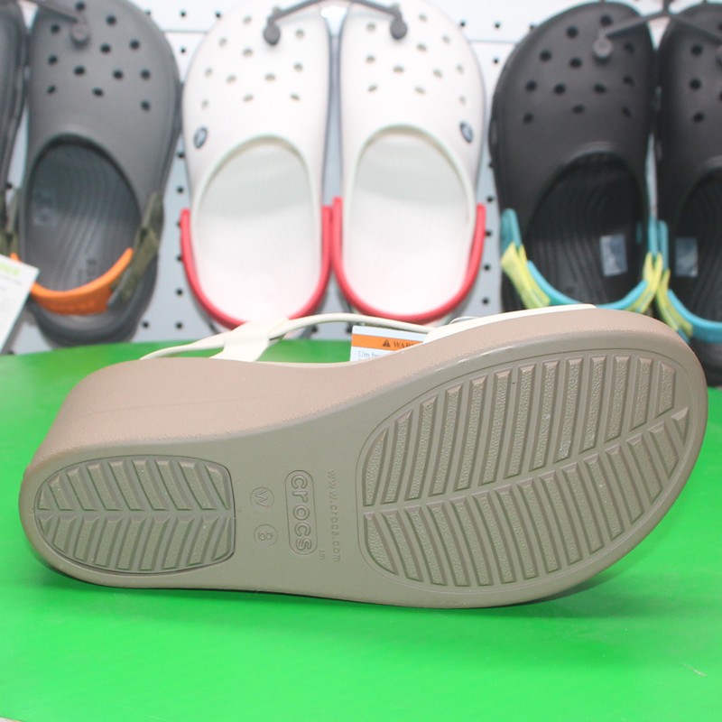 ต้นฉบับ 100% crocs ผู้หญิงรองเท้าแตะรองเท้าขนาดใหญ่ 206222