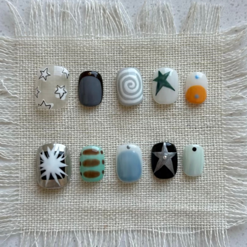 สไตล์ดีไซน์เฉพาะสวมเล็บสไตล์สั้น ins Silver Magic Mirror Powder Nail Patch Star Daily Short Style Nails