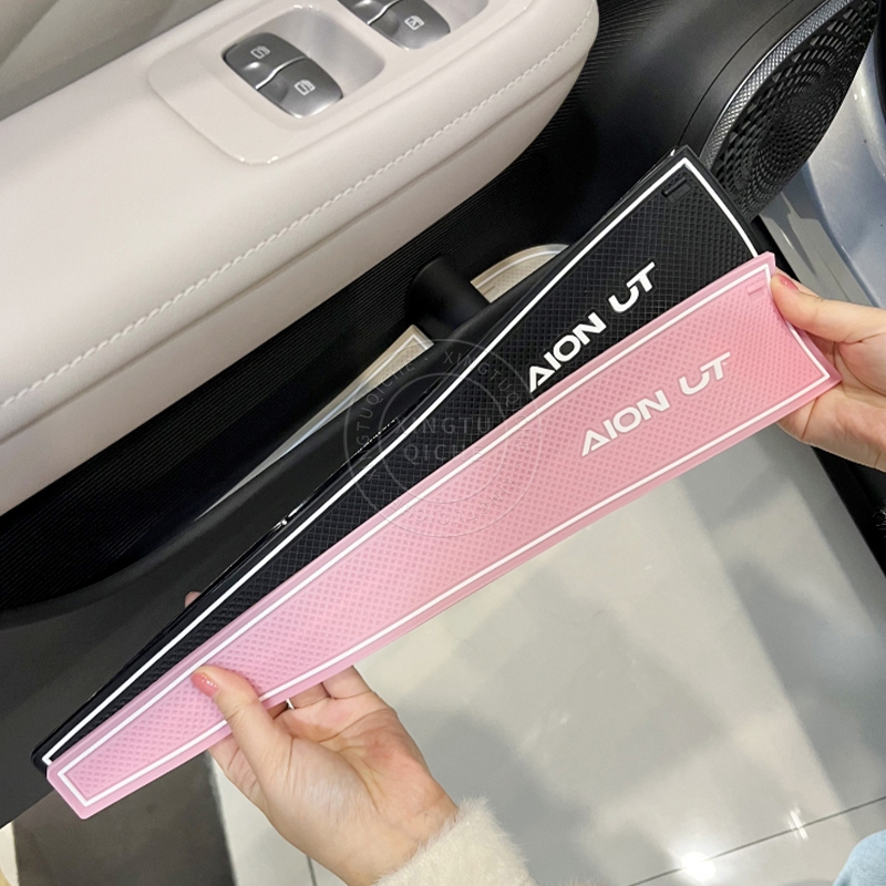 เหมาะสำหรับ 2025 AION UT Central Controlไร้สายชาร์จแผ่นป้องกันภายในที่เก็บข้อมูลPadโทรศัพท์มือถือPad Anti-SLIP PadซิลิโคนCoasterอุปกรณ์เสริมในรถยนต์ ราคา ถูกที่สุด ดีลบีเคเค แกลเลอรีภาพที่ 4