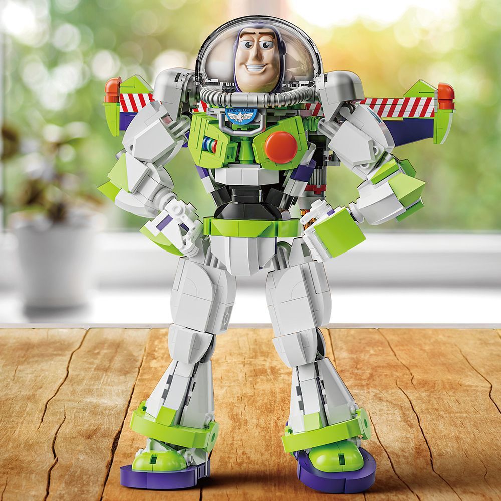 836 ชิ้น Buzz Lightyear Building Blocks ชุด Toy Story Puzzle ประกอบของเล่นสําหรับเด็ก