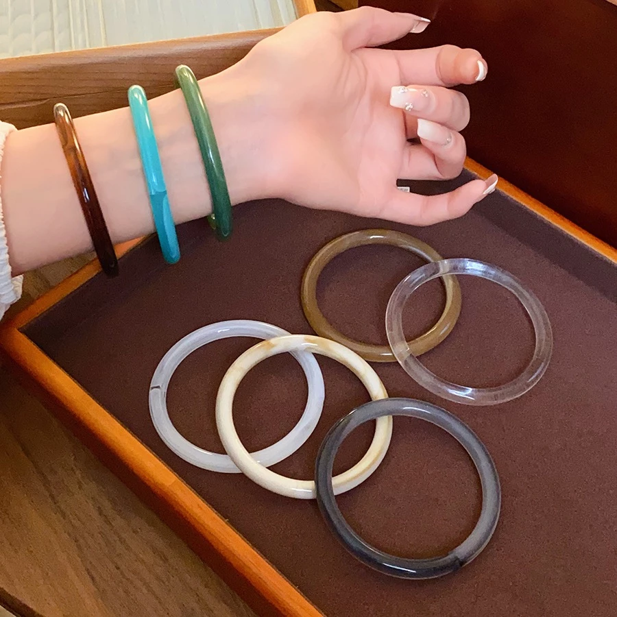 [เจวบิวตี้]สร้อยข้อมืออะคริลิคขอบกว้างปกติสําหรับผู้หญิงฤดูร้อนสไตล์ย้อนยุครูปทรงเรขาคณิตเพื่อนที่ดีที่สุดตกแต่งมือ