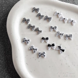 Rou Bao 50 ชิ้นเล็บผสมสีดําสีขาว Checkered Bow Girly เรซิ่นเล็บ Art DIY Charms ตกแต่ง