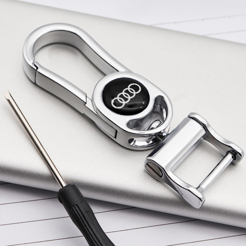 พวงกุญแจโลหะรถยนต์ Audi + ไขควงขนาดเล็กสําหรับ Audi Q5 Q3 A4 A6 Q7 A3 Q2 A8...