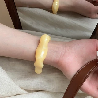 อะคริลิวัสดุรอยเปื้อนผิดปกติเปิดสร้อยข้อมือส่วนบุคคลระดับไฮเอนด์แฟชั่นหรูหราอุปกรณ์เสริมมือ