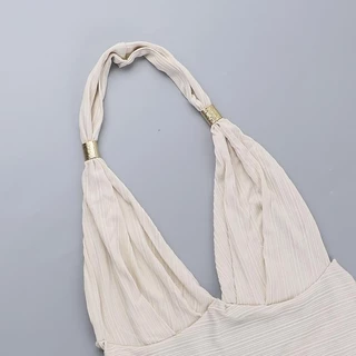 (shipped from Thailand) Wania Temperament Metal Decorative Hatler Top และชุดกระโปรงเอวสูง