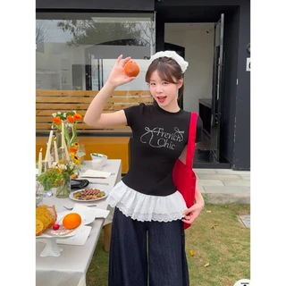 Fariy🍒มีสินค้า🍒 เสื้อยืดเเขนสั้น เสื้อยืดแต่งชายลูกไม้ เเต่วเพชรหน้าอก ไหล่ตรง งานลูกไม้ ทรงสลิฟฟิต