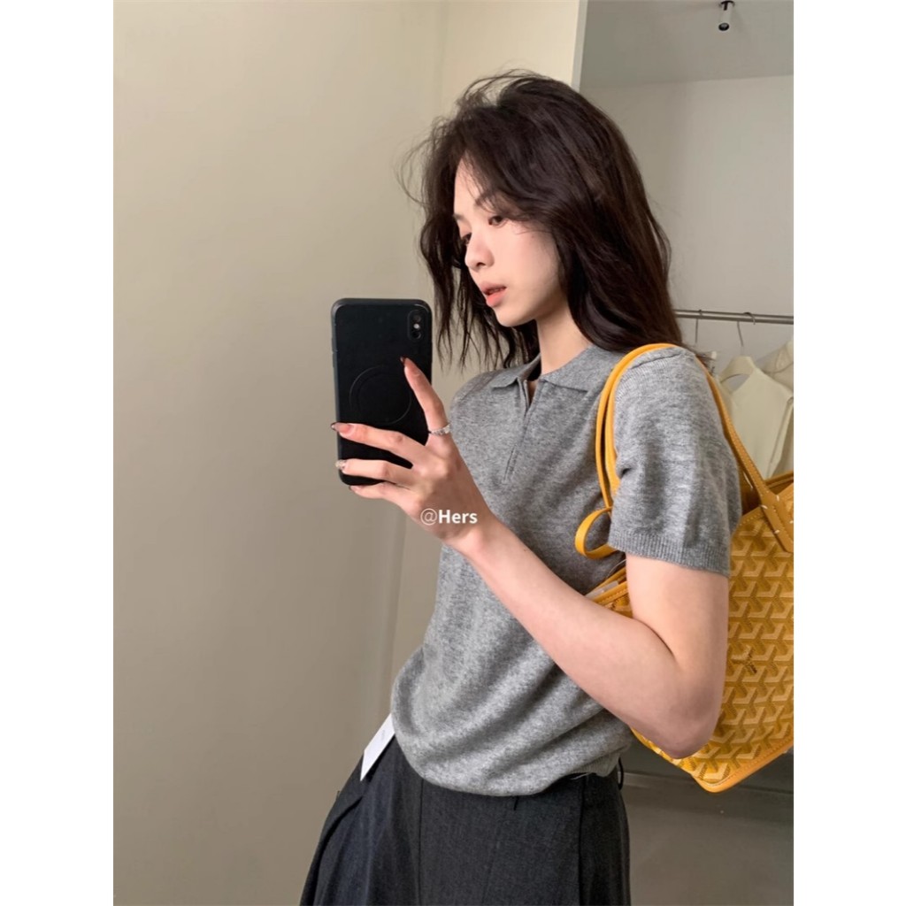 NZN โปโลคอปกสีเทาแขนสั้นซิปถักด้านบน