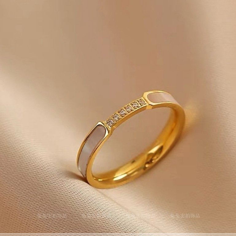 [GG] Light Luxury Diamond-studded Shell Broken Diamond Zircon Chanel สไตล์แหวนคู่หญิง