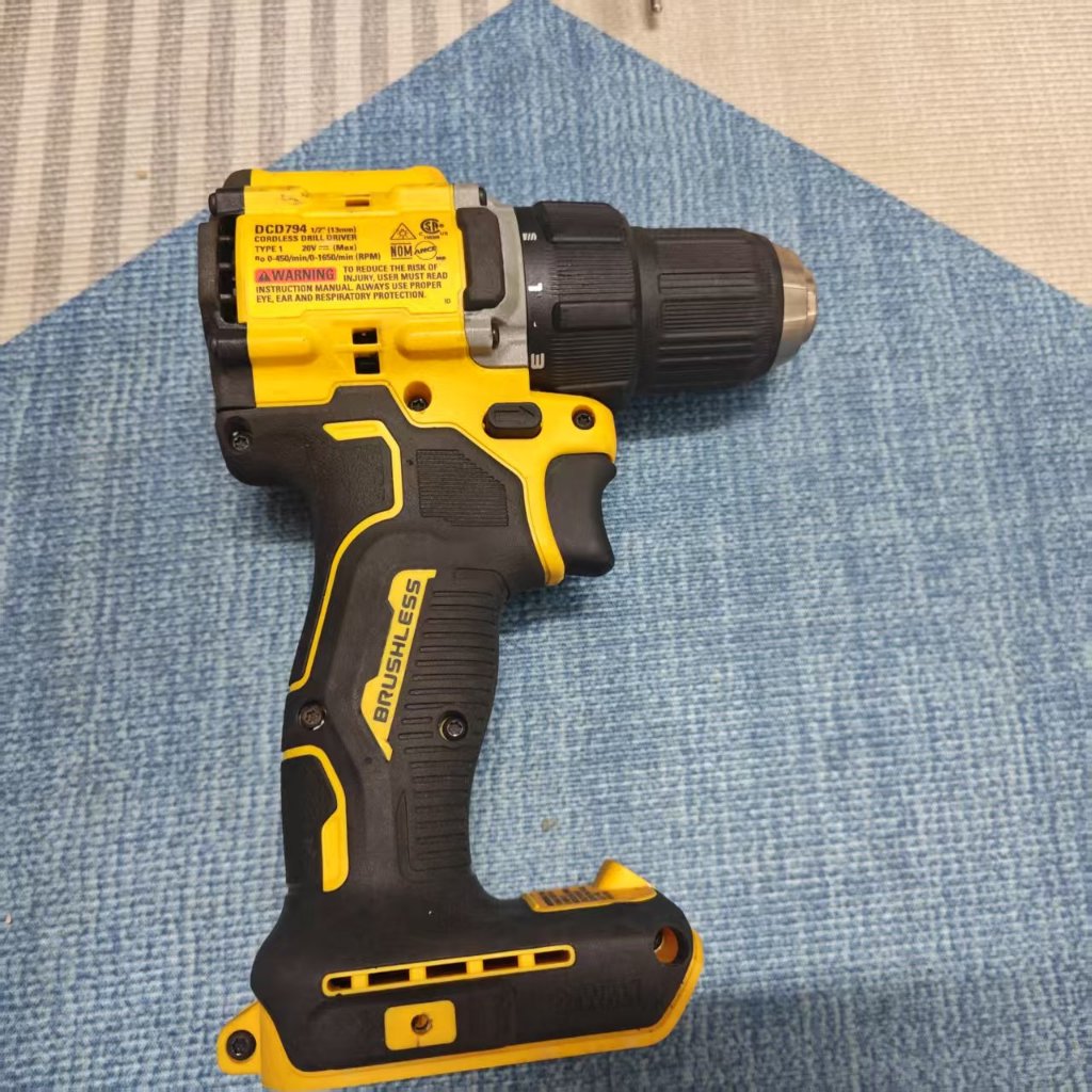 Dewalt DCD794 CORDLESS DRILL DRIVER (มือสอง)