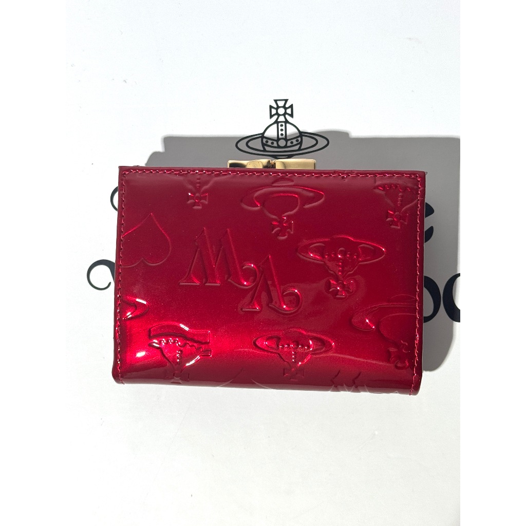 Vivienne Westwood กระเป๋าสตางค์ไฮไลท์ลายนูนสีแดง