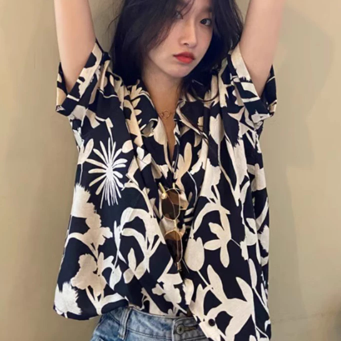MISS SUMEY เสื้อโปโลผู้หญิง ลายดอก สไตล์เกาหลี แขนสั้น โอเวอร์ไซส์