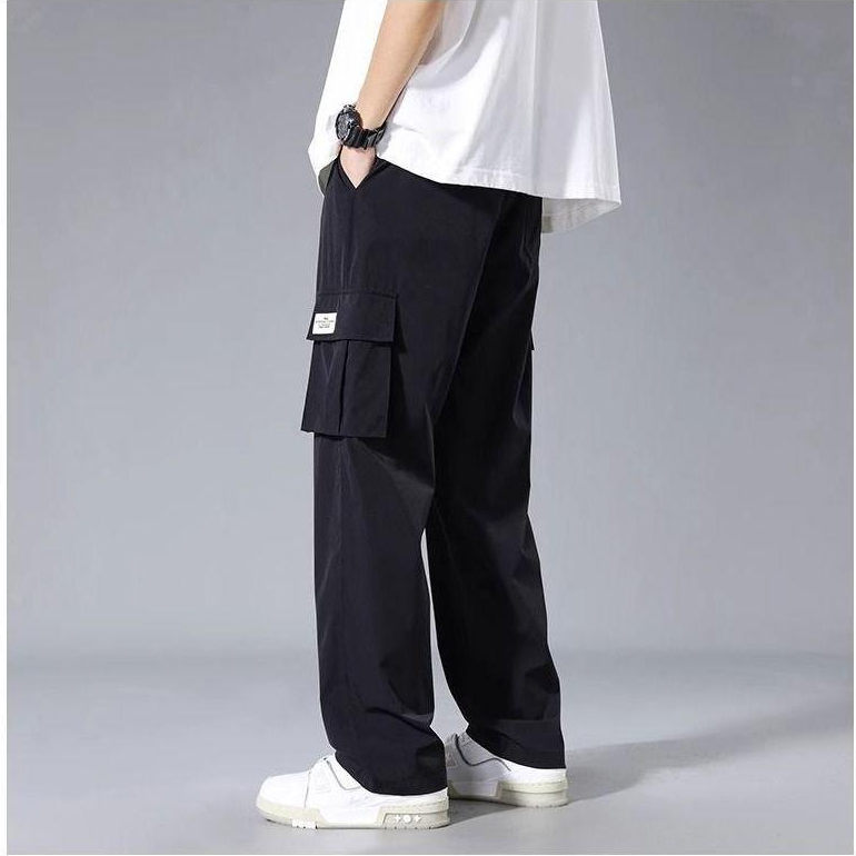 กางเกงผู้ชาย สไตล์เกาหลี ทรงลำลอง หลายกระเป๋า ชุดเอี๊ยมทรงตรง - รูปที่ 2