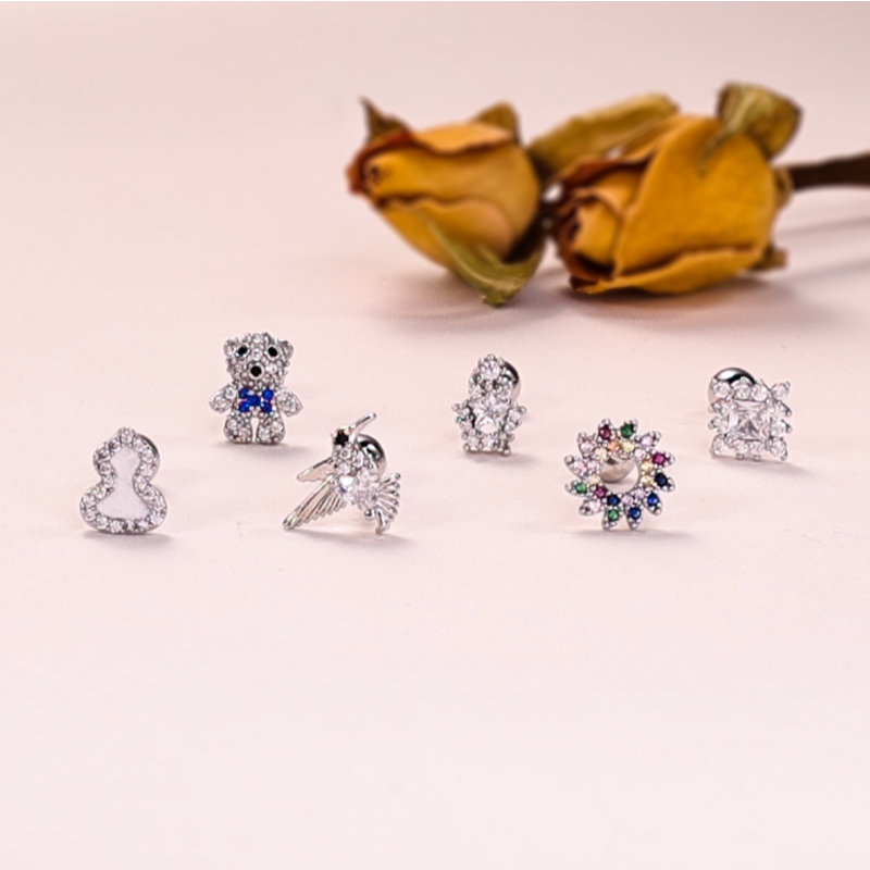 1 ชิ้น G23 ต่างหูเหล็กไทเทเนียมน่ารักต่างหูเชอร์รี่ Cubic Zirconia เจาะเครื่องประดับ Hypoallergenic