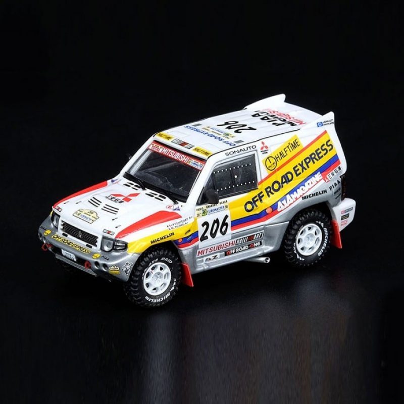 Inno64 IN64-EVOP-OFE98 1/64 Mitsubishi Pajero Evolution #206 OFF ROAD EXPRESS Paris Granada Dakar 19