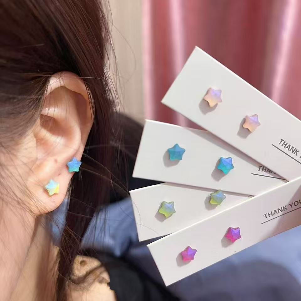 ต่างหูดาวสีสันสดใส Dopamine ต่างหูสาวหวาน ต่างหูขนาดเล็ก หูสตั๊ดกระดูก หูทุกคู่