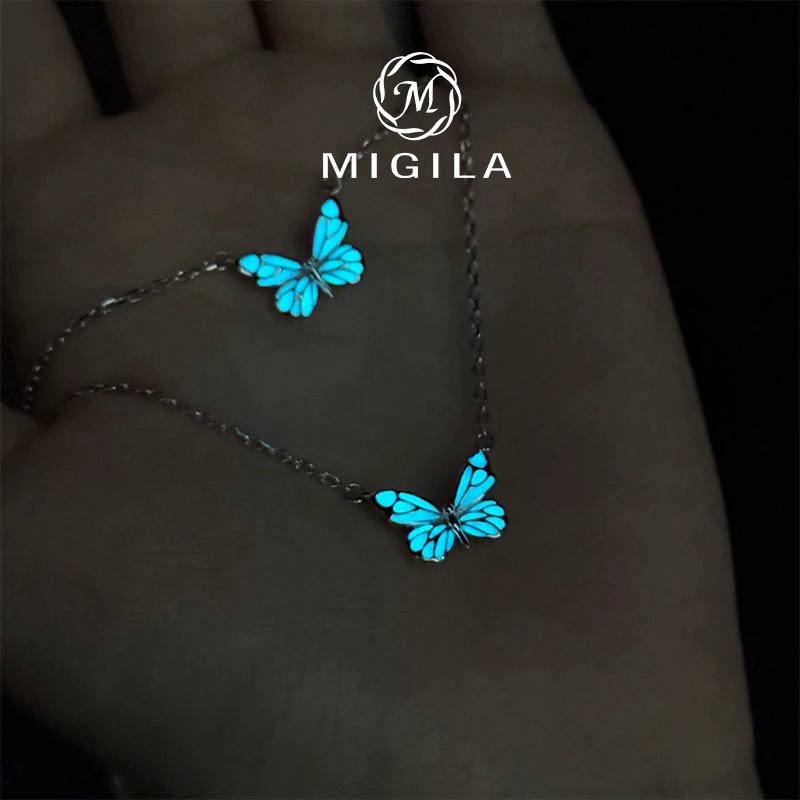 ของขวัญรับปริญญา MIGILA สร้อยคอผีเสื้อเรืองแสงสําหรับผู้หญิง Colorfast นําโชคดี สร้อยคอของขวัญสําหรับ gf