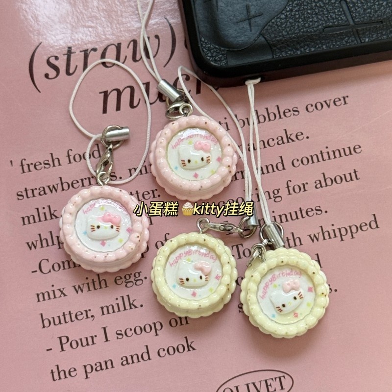 มาโคร การ์ตูนจําลองเค้กวันเกิด Hello Kitty พวงกุญแจกระเป๋าจี้ตกแต่งโทรศัพท์มือถือโซ่เชือกเส้นเล็กคู่แฟนของขวัญ - รูปที่ 3