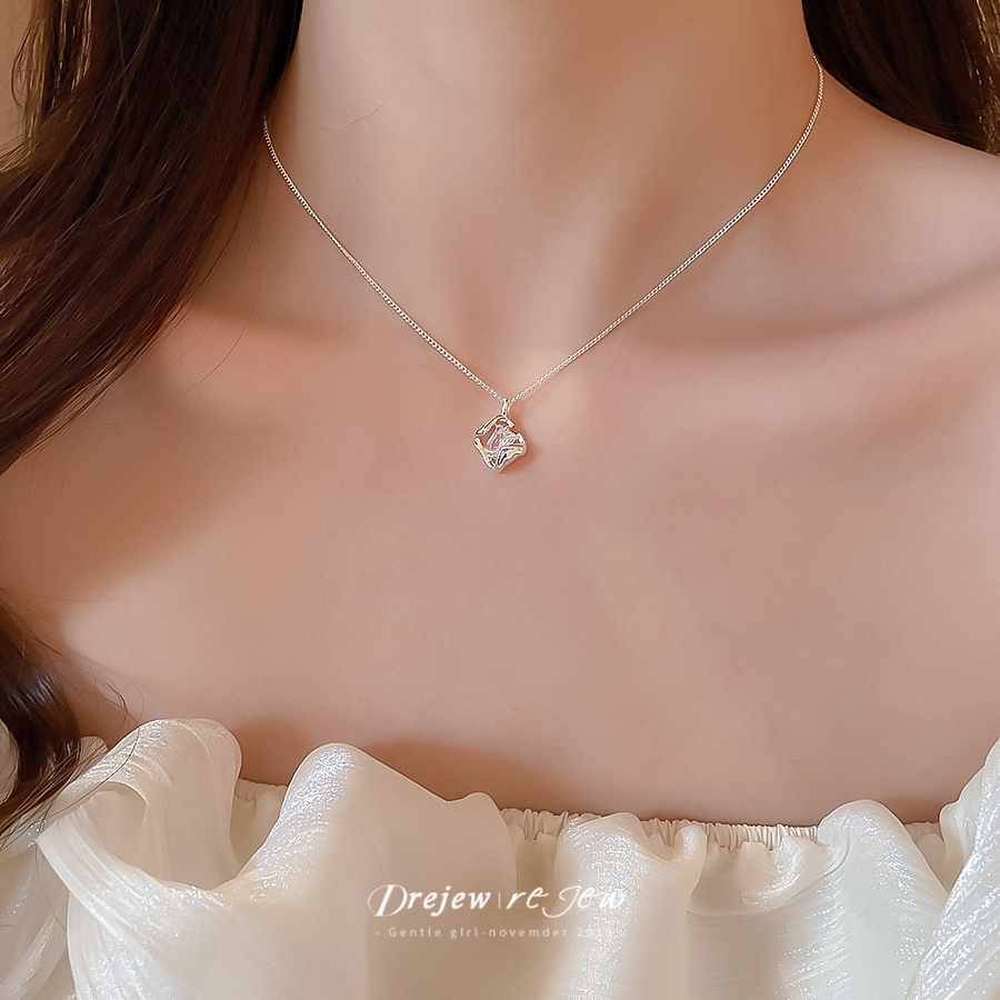DREJEW 18k ทองแท้เคลือบด้วยไฟฟ้า zircon สร้อยคอสี่เหลี่ยมกลวงหรูหรา high-end clavicle chain retro niche สร้อยคออเนกประสงค์ - รูปที่ 6