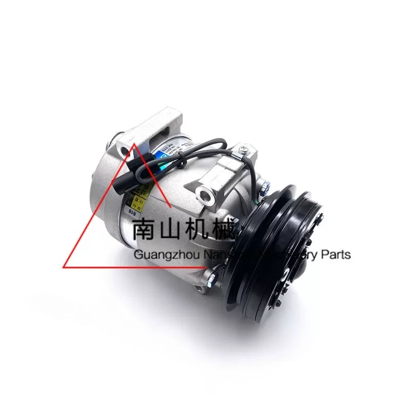 XCMG ชิ้นส่วนรถขุด XE215C เครื่องอัดอากาศ X205C XE260C คอมเพรสเซอร์ 6BG1 เครื่องยนต์คอมเพรสเซอร์เครื