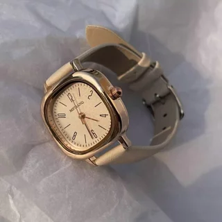 Retro Minimalist นาฬิกาผู้หญิงขนาดเล็กสายหนังนักเรียนนาฬิกาข้อมือผู้หญิง