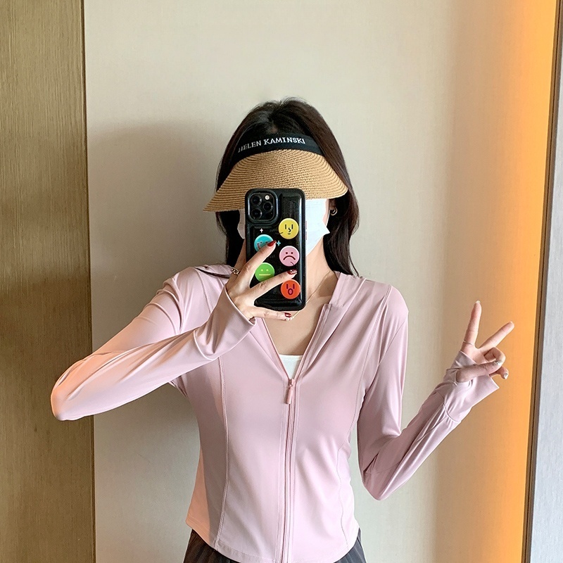 เสื้อ uv กันแดด ผู้หญิง Upf50+ Slim Fit Breathable ผู้หญิงฤดูร้อนเสื้อแจ็คเก็ตบางป้องกันรังสียูวีกีฬาออกกําลังกาย
