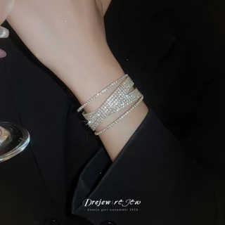 เดรช ซูเปอร์แฟลชมุกเทียมข้ามสร้อยข้อมือเพชรที่สวยหรูแสงหรูหราสร้อยข้อมือ