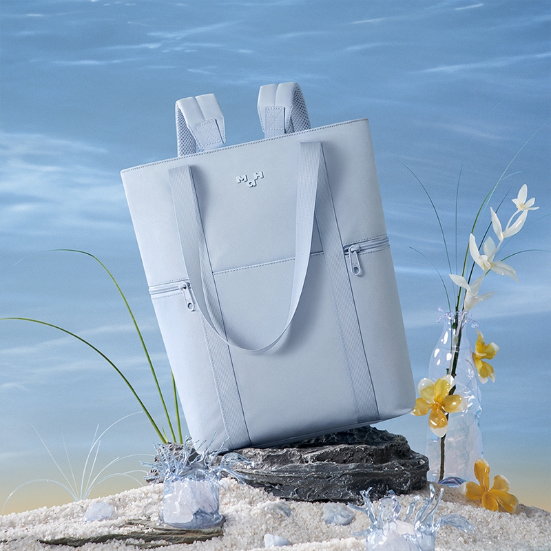 MAH 3311 Annual Color Series Cloud Blue Design Business – Ready Casual Travel Backpack นําเสนอโซลูชันการจัดเก็บอัจฉริยะเหมาะกับแล็ปท็อปได้ถึง 14 นิ้ว ราคา ถูกที่สุด ดีลบีเคเค แกลเลอรีภาพที่ 2