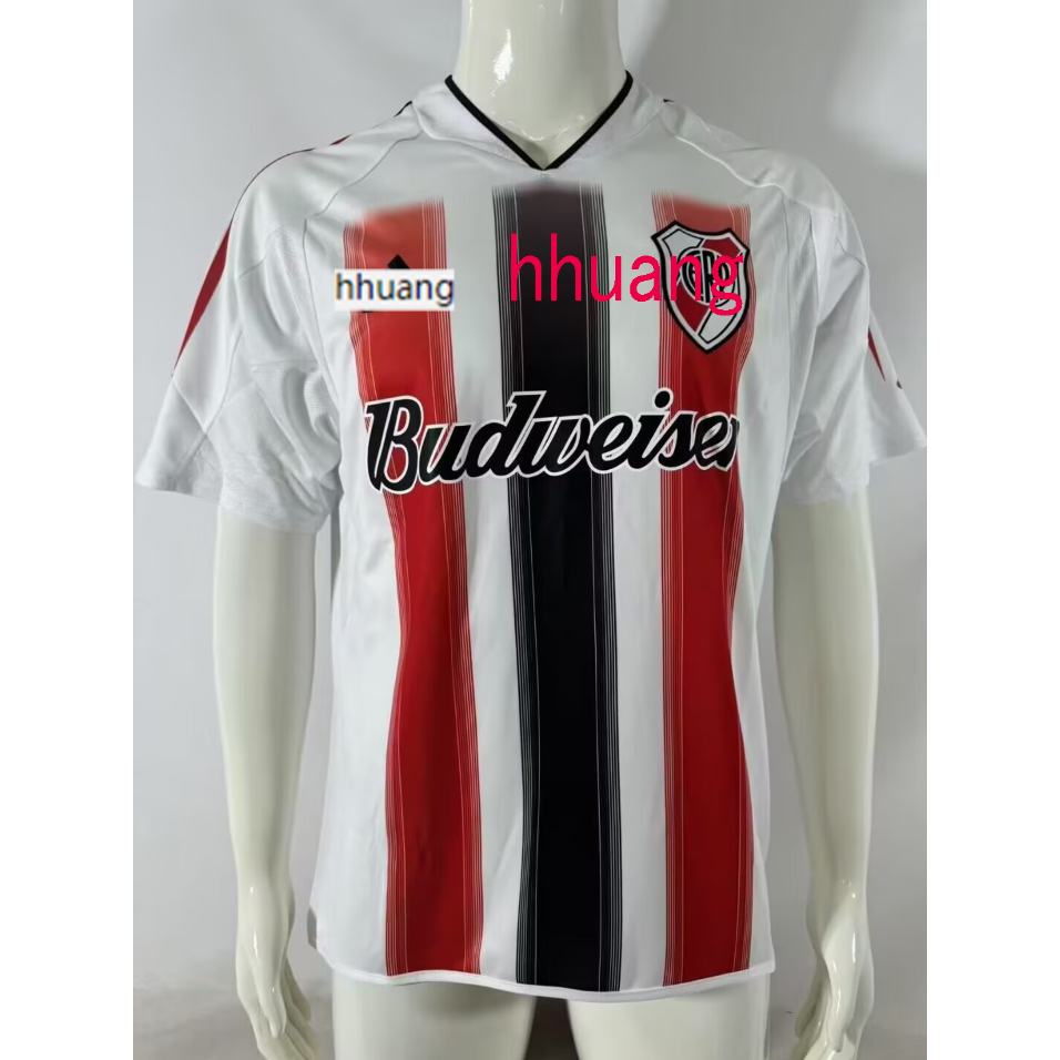 เสื้อฟุตบอลย้อนยุค River Plate ฤดูกาล 2004-2005