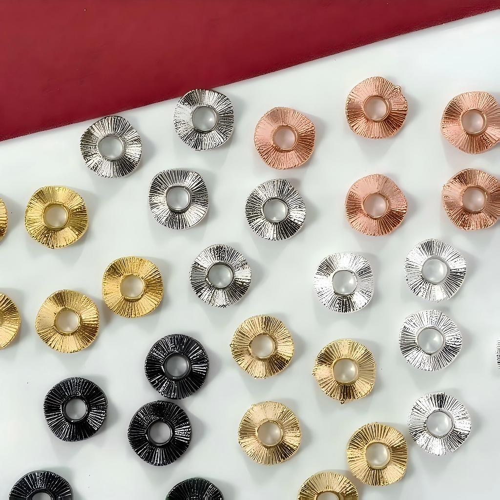 A1113 Monochrome ฟรี 25 ชิ้นสําหรับ Order Over 50 ชิ้น] 14K Gold-Clad สี-Presition diy Handmade กระโปรง Spacer คลื่นดอกไม้ลาย Spacer Spacer Spacer ลูกปัดลูกไม้อุปกรณ์ตกแต่ง diy สร้อยข้อมือลูกปัดเครื่องประดับวัสดุ
