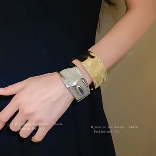 ขายส่งสร้อยข้อมือเปิดโลหะจีบผิดปกติ, ยุโรปและอเมริกาแสงหรูหราระดับไฮเอนด์สไตล์สายรัดข้อมือ, ซอกและส่วนบุคคลอุปกรณ์อเนกป