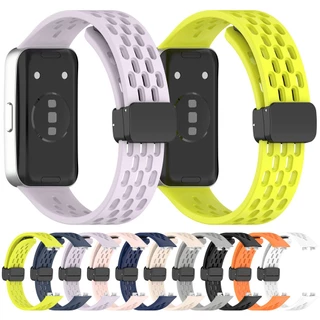 สายรัดซิลิโคนหัวเข็มขัดอุปกรณ์เสริมสร้อยข้อมือระบายอากาศสําหรับ Huawei Band 11 Pro 10 9 8
