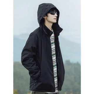 Outdoor Jacket เสื้อแจ็คเก็ตผู้ชายสำหรับเดินป่า กันลม น้ำหนักเบา ระบายอากาศ มีให้เลือก 3 สี M-5XL