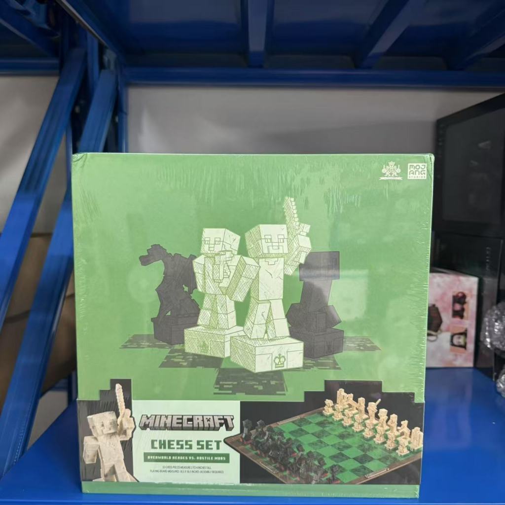 The Noble Collection Minecraft Chess Set ของขวัญสําหรับเด็กเกมกระดานสําหรับครอบครัว