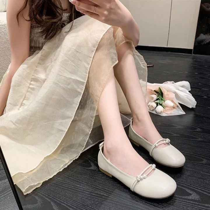 Chic Stroll รองเท้าสตรีแมรี่เจน สไตล์ฤดูร้อนใหม่ รองเท้าส้นแบนตื้นอเนกประสงค์ รองเท้าส้นเตี้ยมุกสไตล์อ่อนโยน