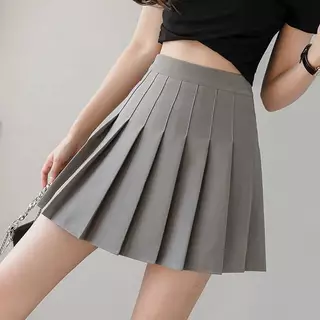 ส่งด่วนในไทย มีทั้งหมด6สี กระโปรงพลีททรงเอเอวสูง กระโปรงเทนนิส สีพื้น เเบบสั้น มีซับในตัว แมทช์ได้กับทุกชุด