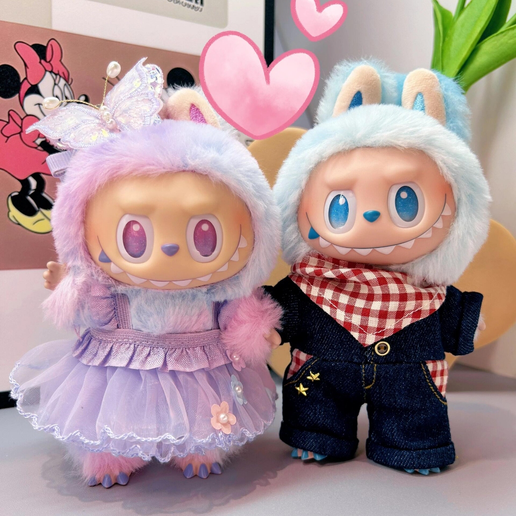 ชุดลาบูบู้ v3 💕 ชุด labubu v3, ชุดโคคาโคล่าสุดเท่, ชุดลาบูบู้  (ไม่รวมตุ๊กต）