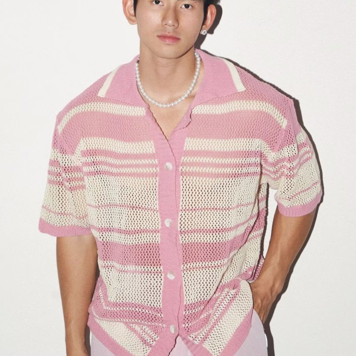 ผู้ชายฤดูร้อนลําลองหลวมลายถักแขนสั้นเสื้อเทรนด์แฟชั่นใหม่