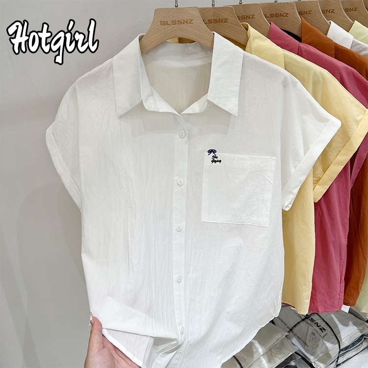 Hotgirl พร้อมส่ง✨เสื้อแฟชั่นผู้หญิง เสื้อเชิ้ตคอปกโปโลแขนสั้น สีพื้น ดีไซน์ลายปัก  สไตล์เกาหลีเรียบง่าย ลำลองหลวมๆ