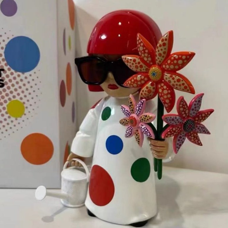 Yayoi Kusama Yayoi Kusama Polka Dot Pumpkin Classic Series ของสะสมอินเทรนด์ของเล่น Master ตุ๊กตาศิลปินรูปเดสก์ท็อปตกแต่งของขวัญ