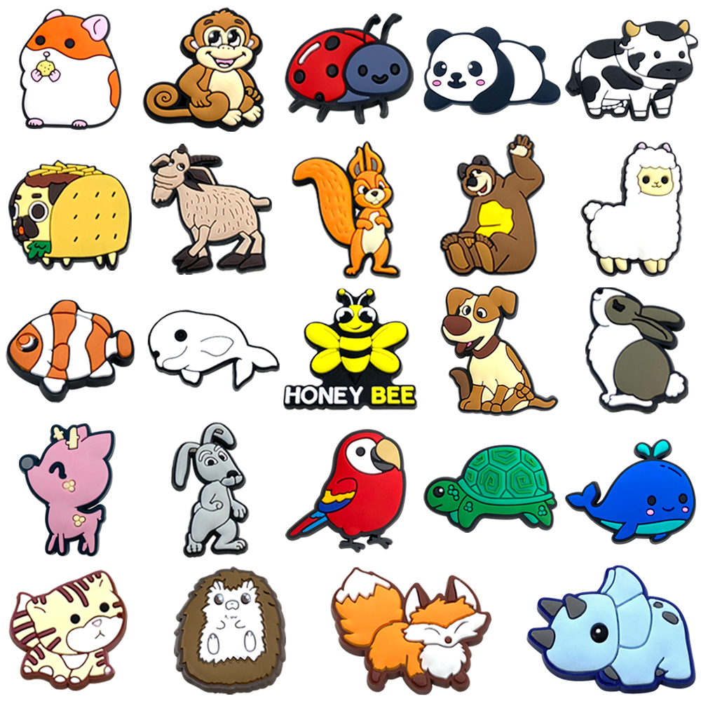 รองเท้า Charms 24 สัตว์ Panda Sheep Whales กระรอกรูปแบบตกแต่งอุปกรณ์ PVC พร้อมปุ่ม