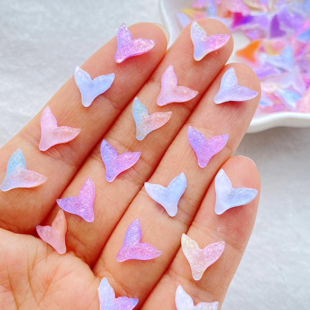 50ชิ้นของผสมเรซิ่นเล็บมินิ3งที่มีสีสันประกายคริสตัลปลาหางตกแต่งเล็บ ทําเอง หัตถกรรมตกแต่งเล็บ3ง เครื่องประดับ