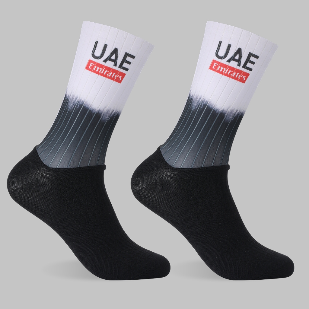 UAE ถุงเท้ากันลื่นแบบ Aero สำหรับผู้ชายระบายอากาศแห้งเร็ว