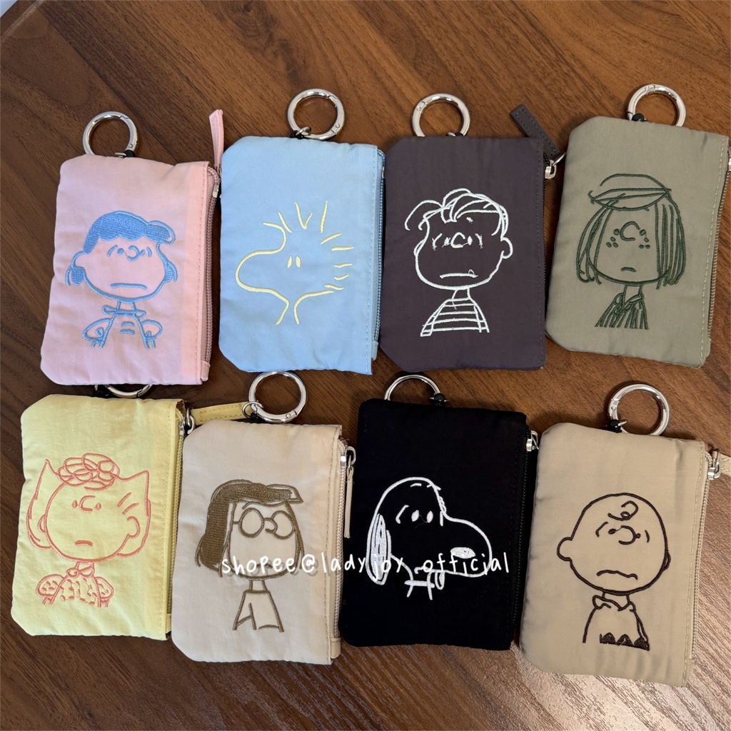 การ์ตูนน่ารัก Snoopy Charlie เย็บปักถักร้อย Id Card Bank ผู้ถือบัตรกระเป๋าสตางค์แบบพกพาแขวนซิปกระเป๋าเก็บ