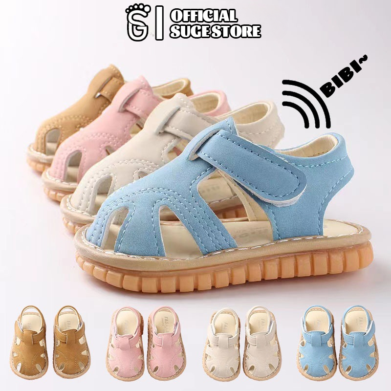 SUGO รองเท้ารัดส้น มีเสียง สําหรับเด็กวัยหัดเดิน สไตล์ลำลอง เด็กผู้ชาย และเด็กผู้หญิง