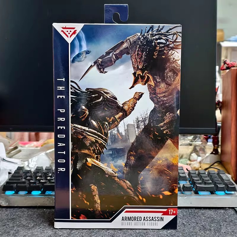 NECA Predator 2018 Movie Ultimate Predator Assassin แอ็คชั่นฟิกเกอร์ขนาด 10 นิ้ว