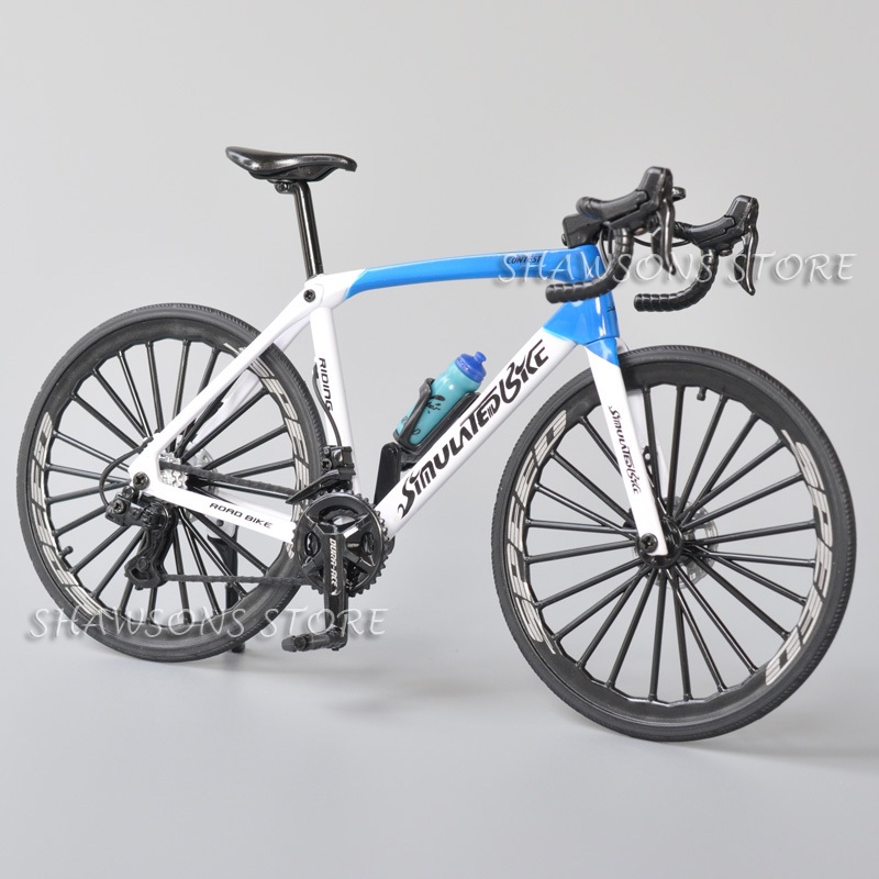 1:8 Scale Diecast จักรยานของเล่น Street Racing Cycle Cross จักรยานเสือหมอบกรอบกว้าง Miniature Replica