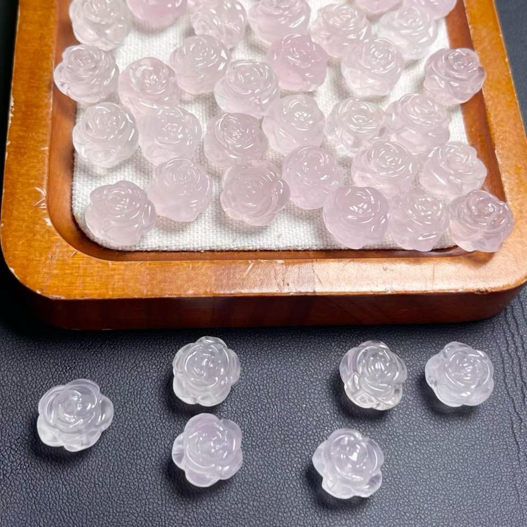ชิ้นแกะสลักดอกกุหลาบคริสตัลสีชมพูธรรมชาติเครื่องประดับน่ารักอุปกรณ์ diy Simple All-Match ของขวัญ