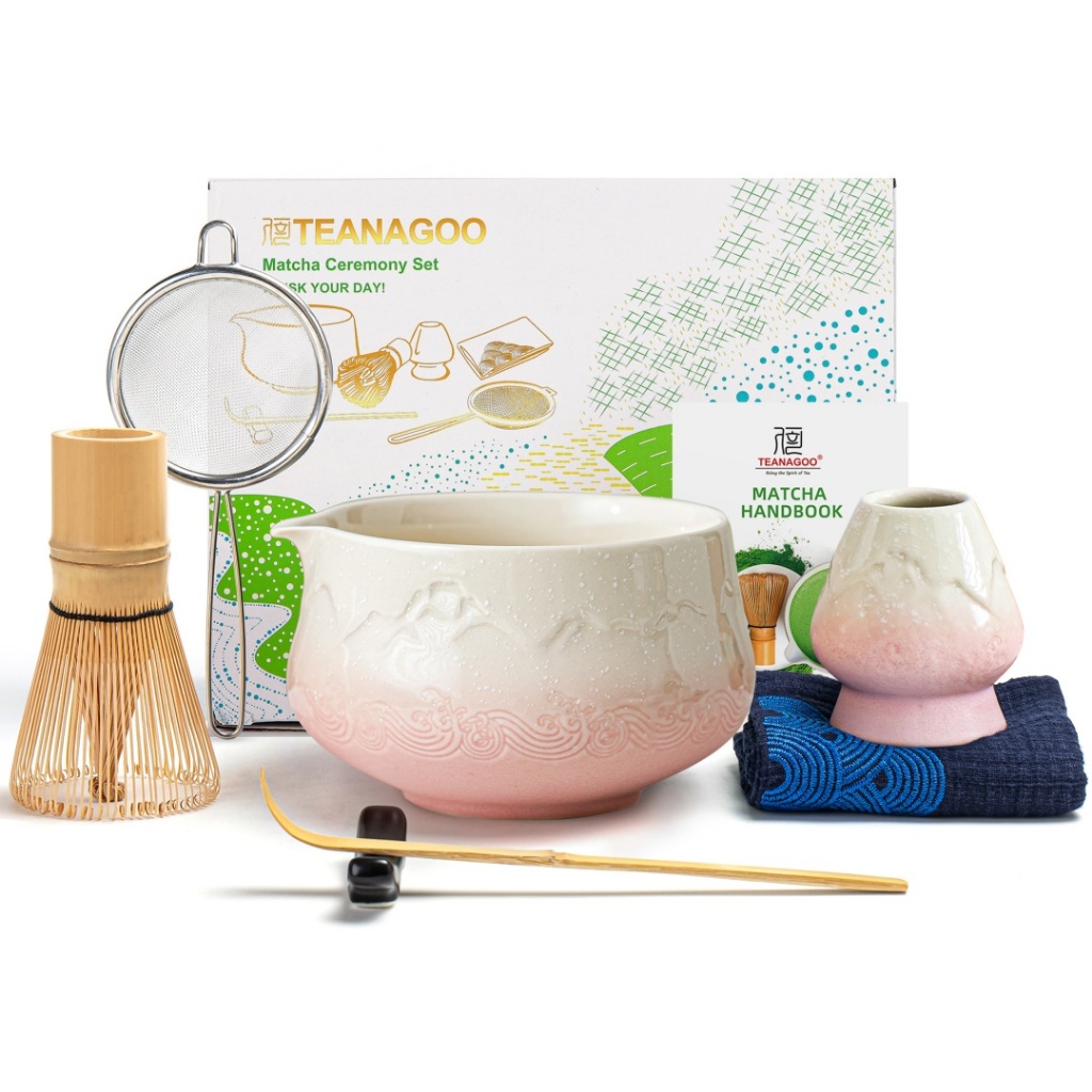 TEANAGOO 7 ชิ้น Matcha Whisk Set, ชุดมัทฉะสีชมพู, ชุดปัดมัทฉะและชามพร้อม Scoop&Sifter,Fuji Design ชามเซรามิค Mountain and Water Relief Design N61