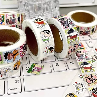 สติกเกอร์ 500 สติกเกอร์ม้วนชินจัง เทปกาวการ์ตูน เทปกาวในตัว ตกแต่งบัญชีมือมือถือ เทปปิดผนึกจุด เครื่องเขียนสร้างสรรค์ รางวัลของขวัญ อุปกรณ์นักเ
