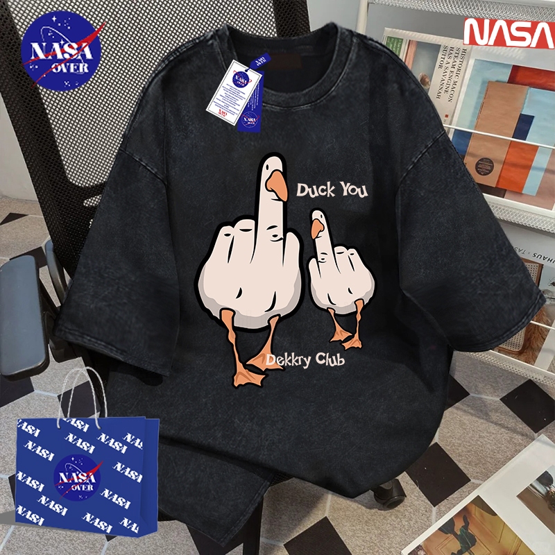 【พร้อมส่ง】🔥NASA เสื้อยืดแฟชั่นฟอกนุ่มแขนสั้นลายเป็ดน้อยผ้าฝ้าย100% ใส่ได้ทั้งชายหญิง ทรงหลวมใส่สบาย🦆🌀YG255
